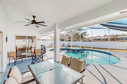 Dog-friendly getaway with private pool, tennis & AC - near theme parks photo 5
