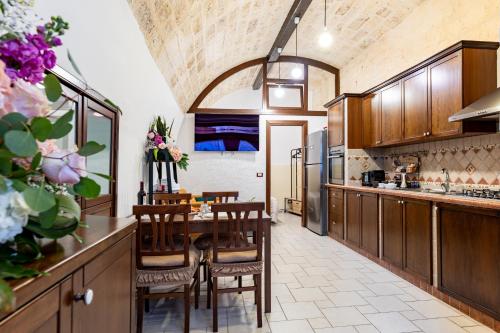 Foto Historic Bari for three - DF Room Borgo Antico 1