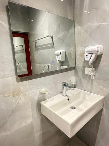 Bilik mandi di Vila Sinomati