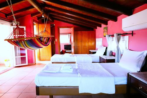 Private Villa AKOBARA, 2km from city center