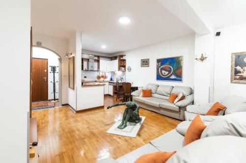 We Love Tirana Blloku Central 2Br Apartment