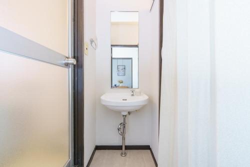 1 stop from Nagoya 3 beds and 2 bedrooms Sleeps 6