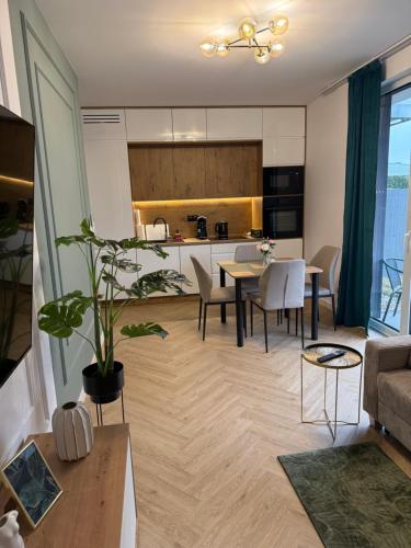Skytravel Apartment Pileckiego- Near Modlin Airport