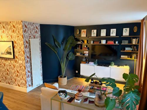 Faubourg Saint-Honoré -3Bed 2 BTH-HERMES