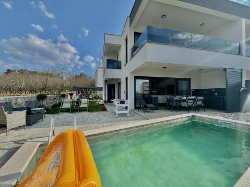 Infinity Haven Residence with Private Pool