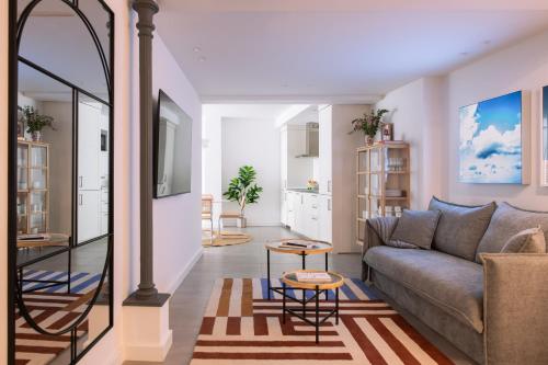 Los Lenceros Art House, by Homing U