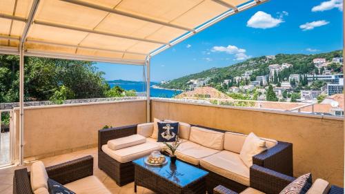 Sunset Terrace Apartment