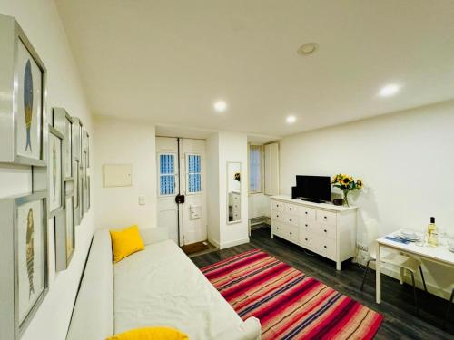 Cosy city studio Lisbon
