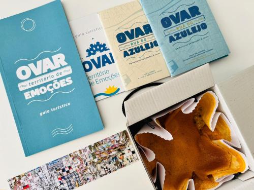 a box of ovation energy bites and a box of cookies at Casa do Mar - Reconnect - T2 com pátio junto à praia in Ovar