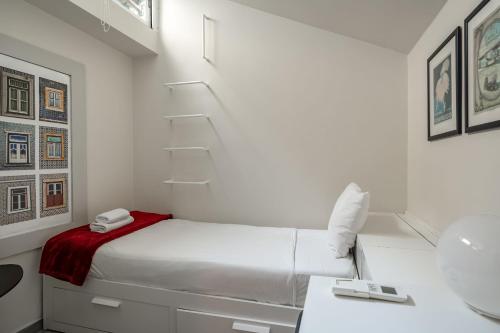 Cozy Apt in Heart of Lisbon with AC by Lisbeyond
