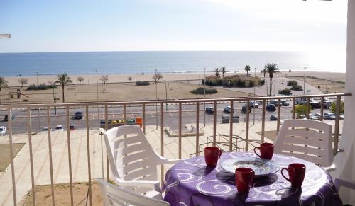 Apartment sea front