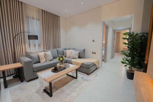Luxury & Modern Brand New Family Apartments