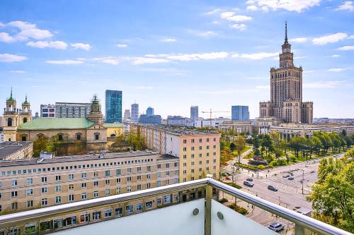 Palace View Apartment in Warsaw Center by Mia