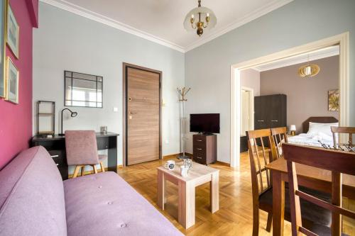 A Vintage Flat near Museum