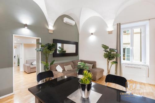 Teatro Pace Palace - Historic Center, luxury apartment, 3 bdr, A-C