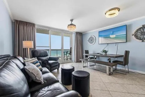 Pelican Beach Resort 504 photo 1