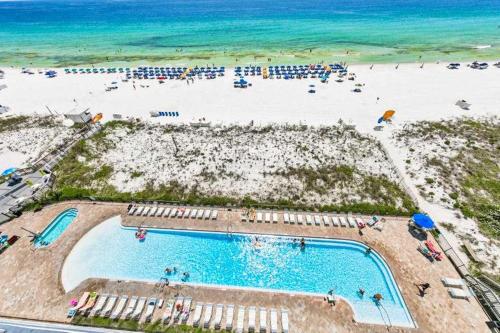 Pelican Beach Resort 504 photo 19