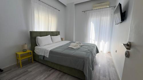 Aristotelous Almond House