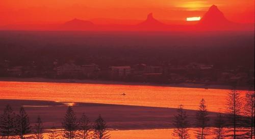 Gambar di galeri bagi Riviere on Golden Beach di Caloundra