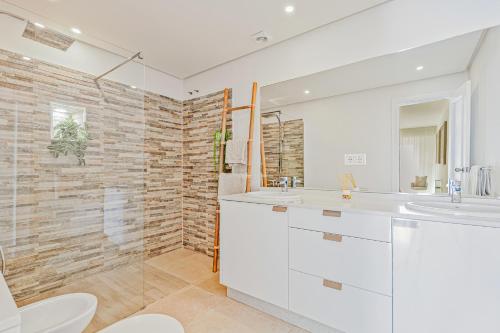 Casa Marina - Estepona Port Sleeps 6 Sea Views