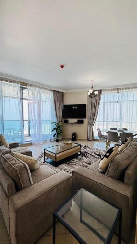 2Bedroom Apartment with Sea View