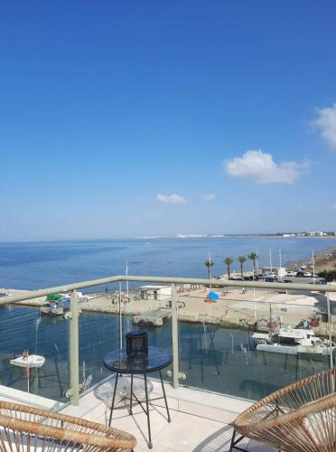 Le Phare du Grau Duplex dexception rooftop 100 m vue mer panoramique