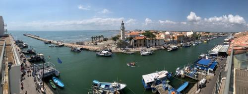 Le Phare du Grau Duplex dexception rooftop 100 m vue mer panoramique