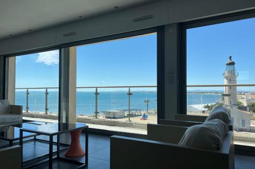 Le Phare du Grau Duplex dexception rooftop 100 m vue mer panoramique