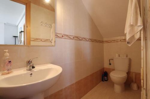 Located in Kaštel Gomilica village amazing views of the coast, sea !