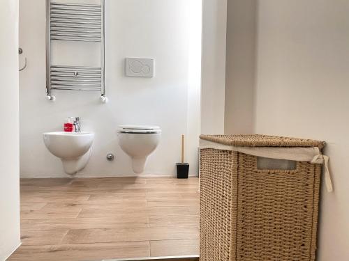 Modern Design Apartment Near Metro, Milan City Center