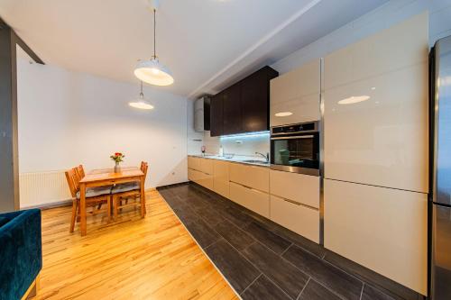 Zagreb 262 - 1 Bedroom - Parking - New - Apartment - Flexible Keybox Entry - Modern - Monthly Rent - WiFi