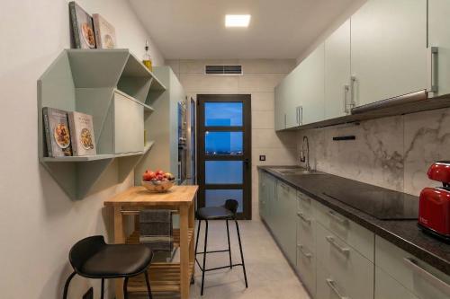 VillasRoyale León - heated pool and barrier free access