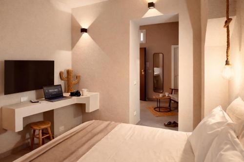 Hotel PI Arte Exclusive Suite photo 59