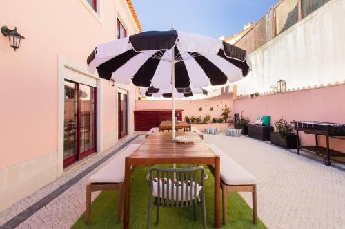Lisbon Beach Villa 3