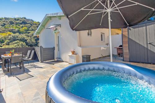 ACACIAS - Agréable maison mitoyenne - Jacuzzi - Parking privé