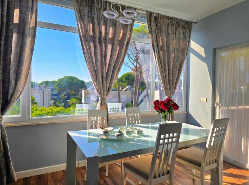 Lura 2 Suite 215