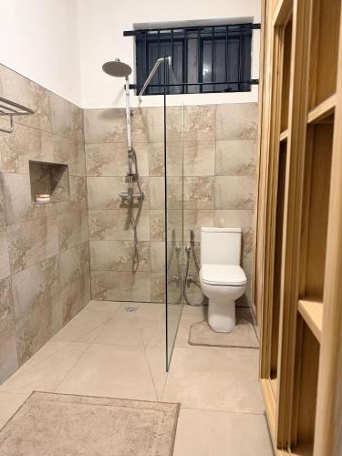 Equinox Studio tesisinde bir banyo