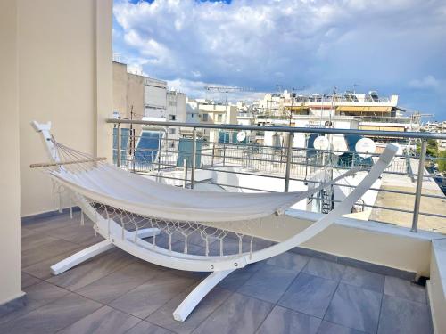 Sea side roof studio in Athens