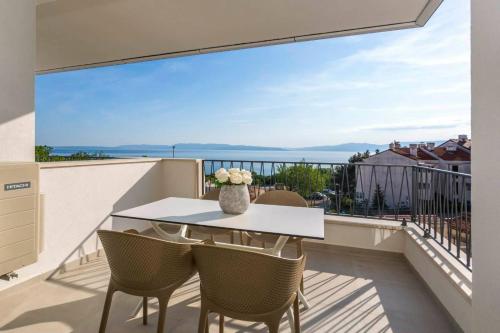 Apartment Ervin Kostrena