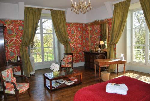 Ένα ή περισσότερα κρεβάτια σε δωμάτιο στο Chateau La Touanne Loire valley