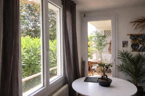 Appartement 2 chambres avec balcon - Tram proche