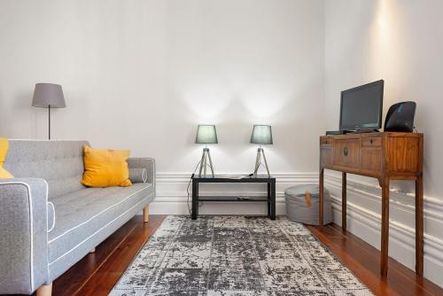 Alegria Prestige Suite by LuxiStay
