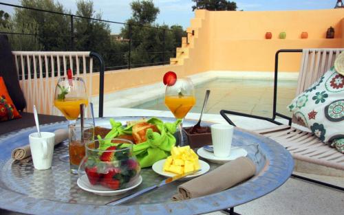 Mad på riaden eller i nærheden