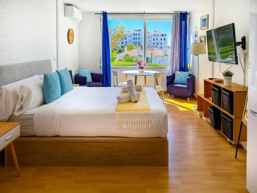 The Blue Island Loft by Hello Homes Sitges