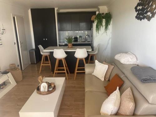Appart vue mer avec piscine