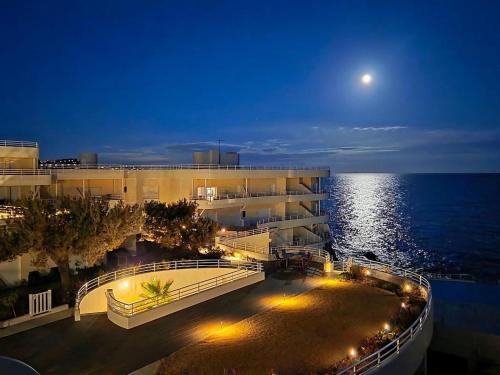 Appart vue mer avec piscine