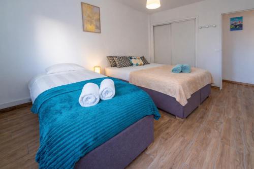 5 lits, T4, 3 chambres, 100m2, Free Parking, Spacieux