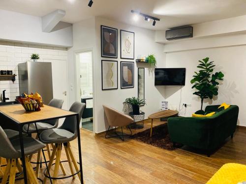 Boutique Studio Athens Hilton near Metro