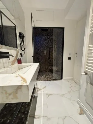 Palazzo Algaria Suites with Jacuzzi, Sauna & Turkish Bath photo 44