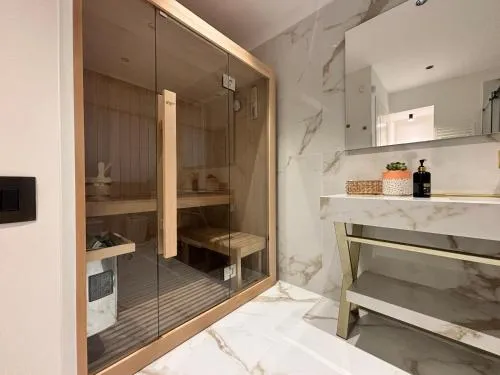 Palazzo Algaria Suites with Jacuzzi, Sauna & Turkish Bath photo 60